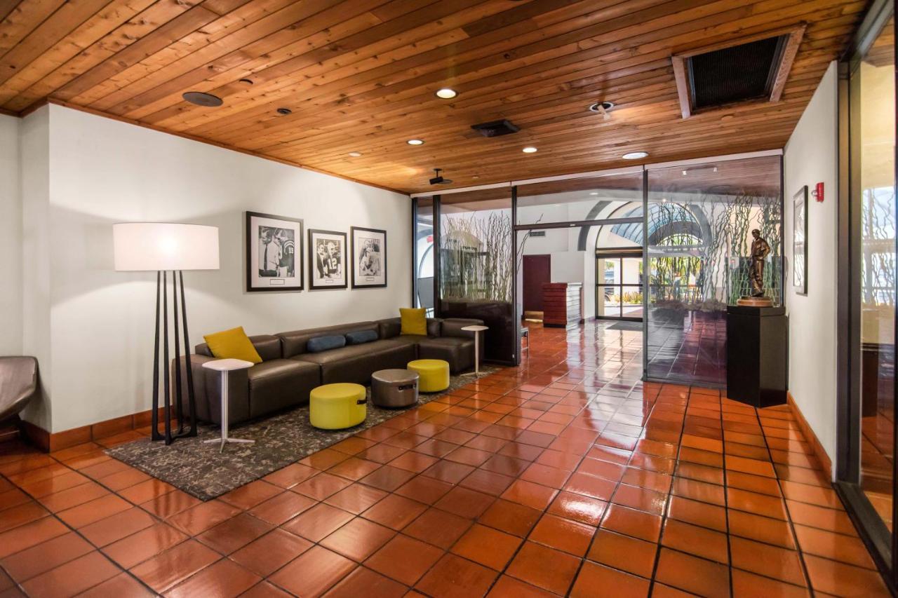 Miami Lakes Hotel Extérieur photo